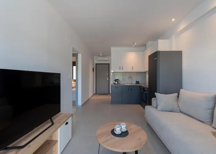 Sithoniars Ground Floor Gem In Apartament *