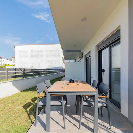 Apartment Sithoniars Ground Floor Gem In Nikiti (Sithonia)