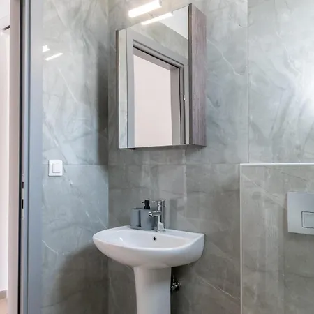 Sithoniars Ground Floor Gem In شقة نيكيتي